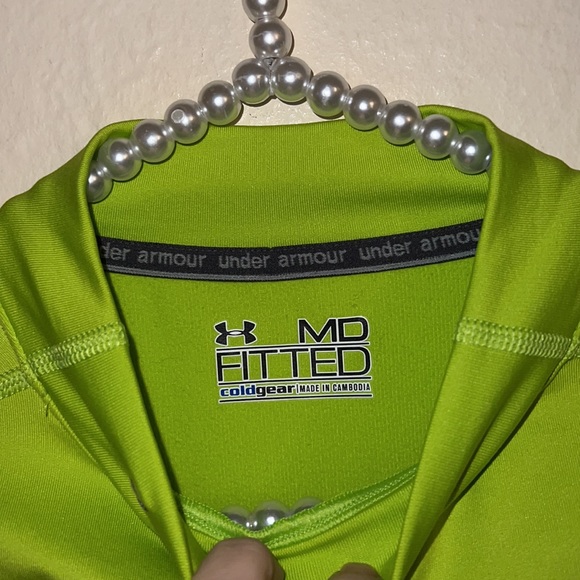 Women’s M cold gear under armour compression top shirt - Picture 3 of 6